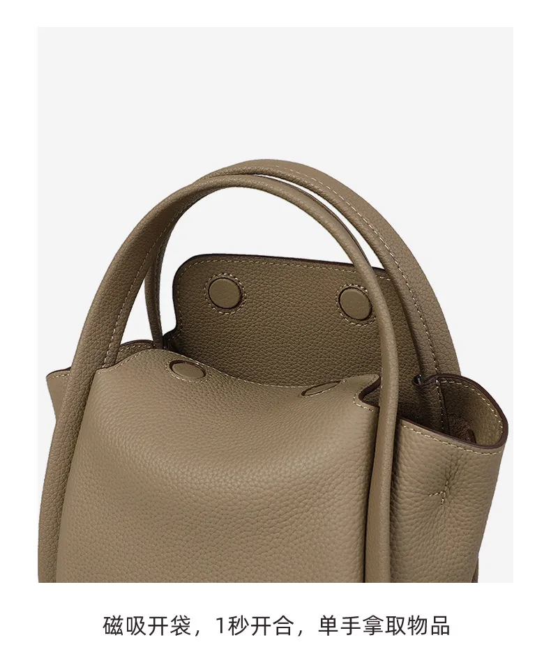2024 Nova Bolsa Transversal Cesta de Vegetais Bolsa de Balde de Água Bolsa de Mão Feminina de Luxo Leve