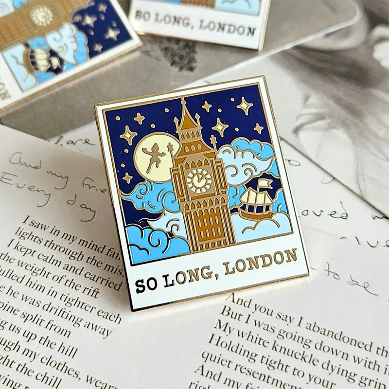 Amostra Grátis Personalizada de Anime Cartoon Criativa Personalidade Mágica Noite Gato Pins de Esmalte