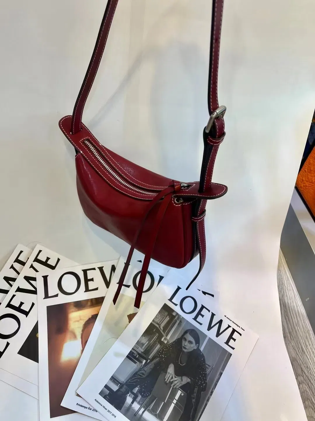 (WD5975) Bolsa de Couro Clássica Hobo de Couro Tanino para Axila, Bolsa Dumpling para Comutação