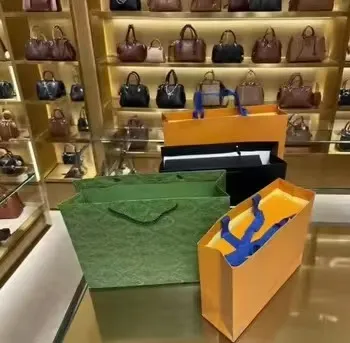 Bolsa de Balde de Couro Impresso Minimalista Urbana Feminina