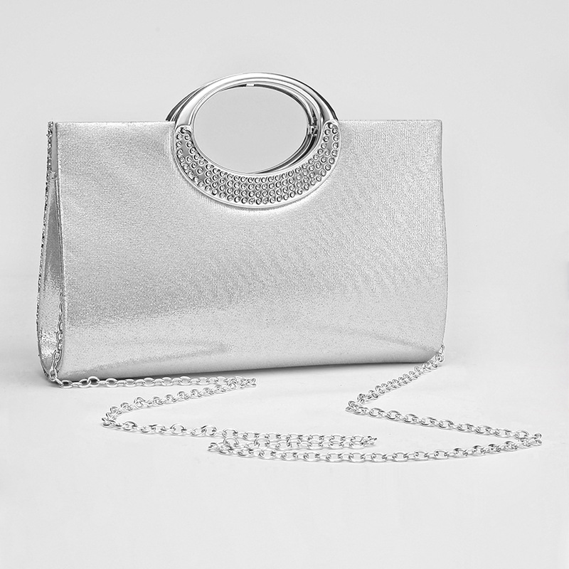 Clutch de noite com strass e alça de corrente