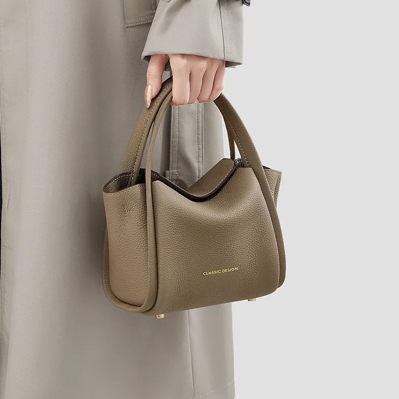 2024 Nova Bolsa Transversal Cesta de Vegetais Bolsa de Balde de Água Bolsa de Mão Feminina de Luxo Leve