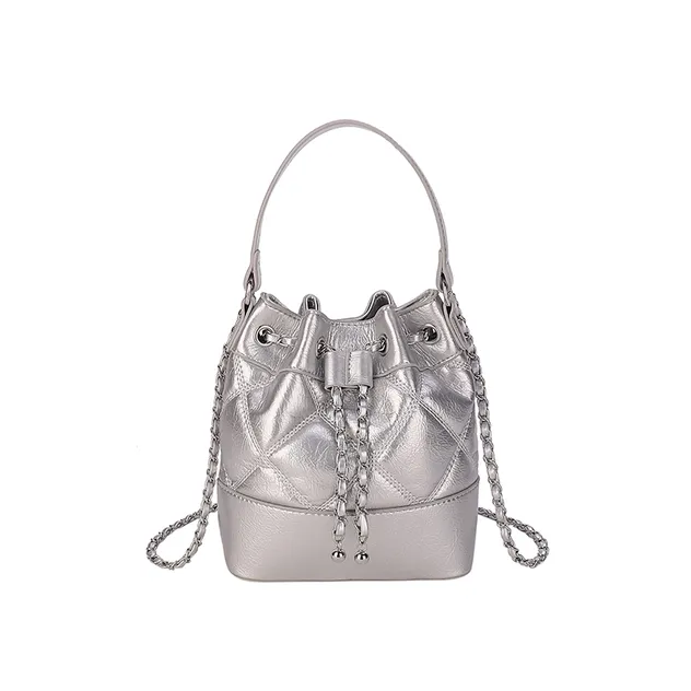 Disponível em 6 Cores Elegantes Bolsa Bucket Estilosa com Alça de Corrente