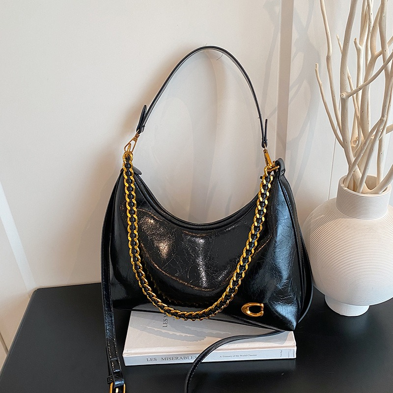 Bolsa Bucket Feminina em Couro PU Saffiano com Fecho de Zíper e Franjas Detail-2025 Bolsa de Moda para Praia e Uso Diário