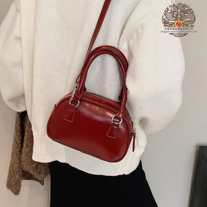 Bolsa transversal quadrada de patente PU com fechamento em zíper estilo coreano para mulheres