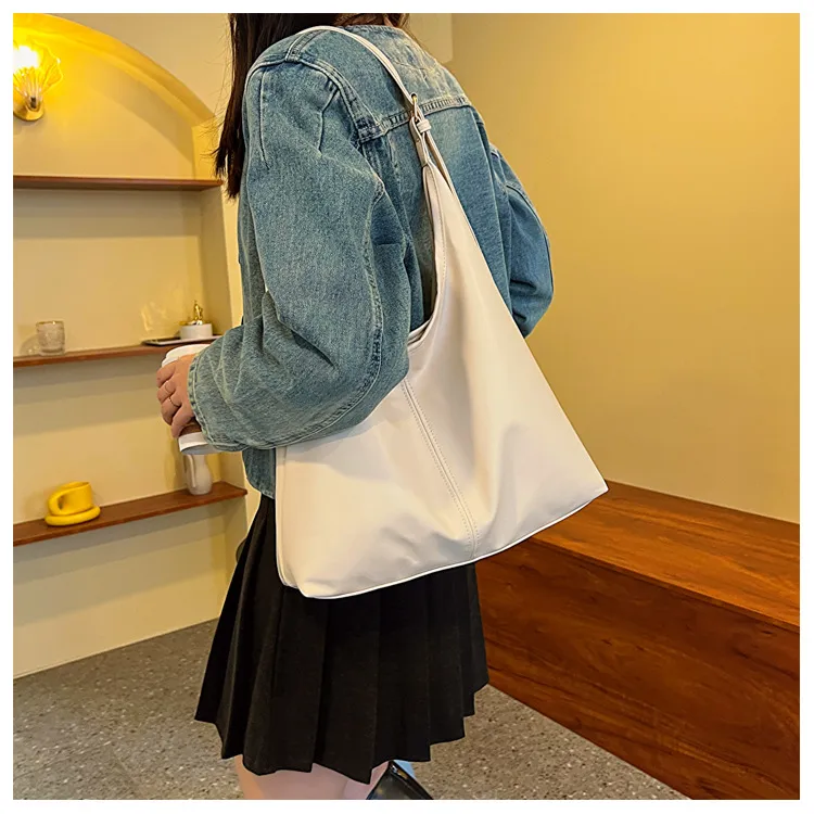 Bolsa Hobo Grande de PU Macio com Alça Ajustável e Estilo Trendy