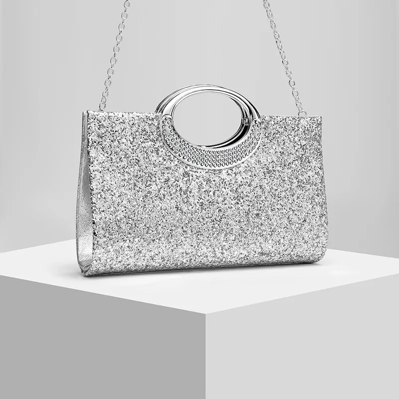 Clutch de noite com strass e alça de corrente