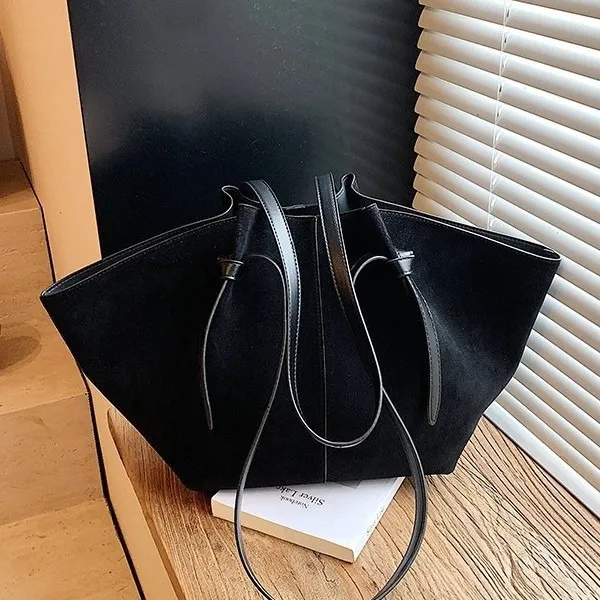 Bolsa Bucket Feminina em Couro PU Saffiano - Vista 2