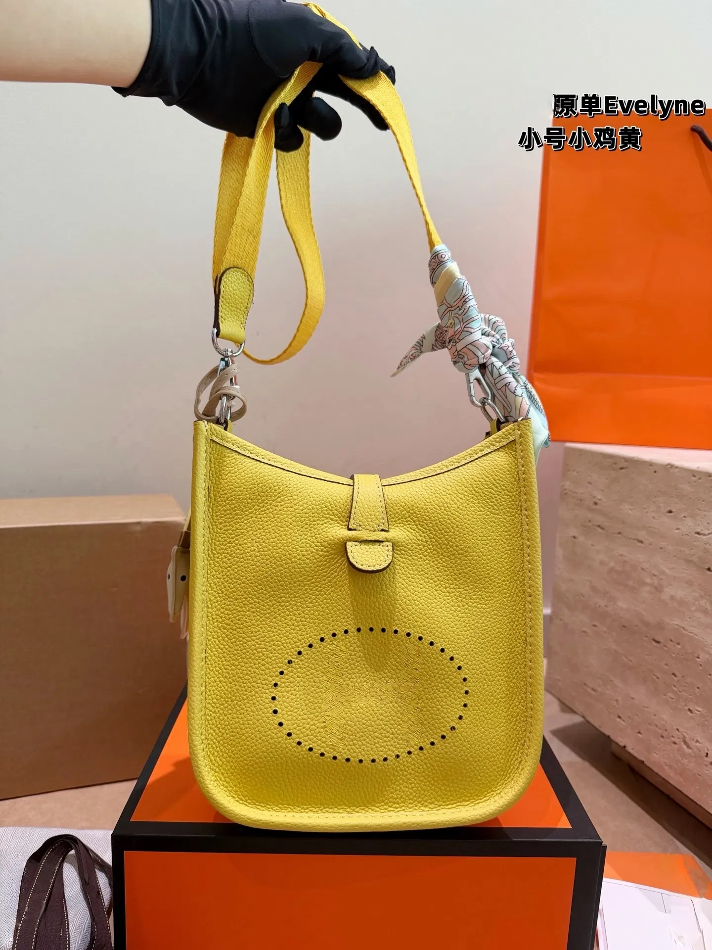 Detalhe Bolsa Mini Hobo 5