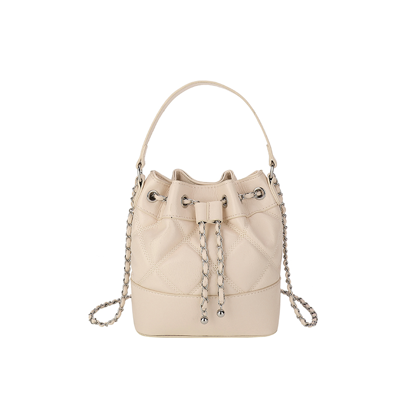 Disponível em 6 Cores Elegantes Bolsa Bucket Estilosa com Alça de Corrente