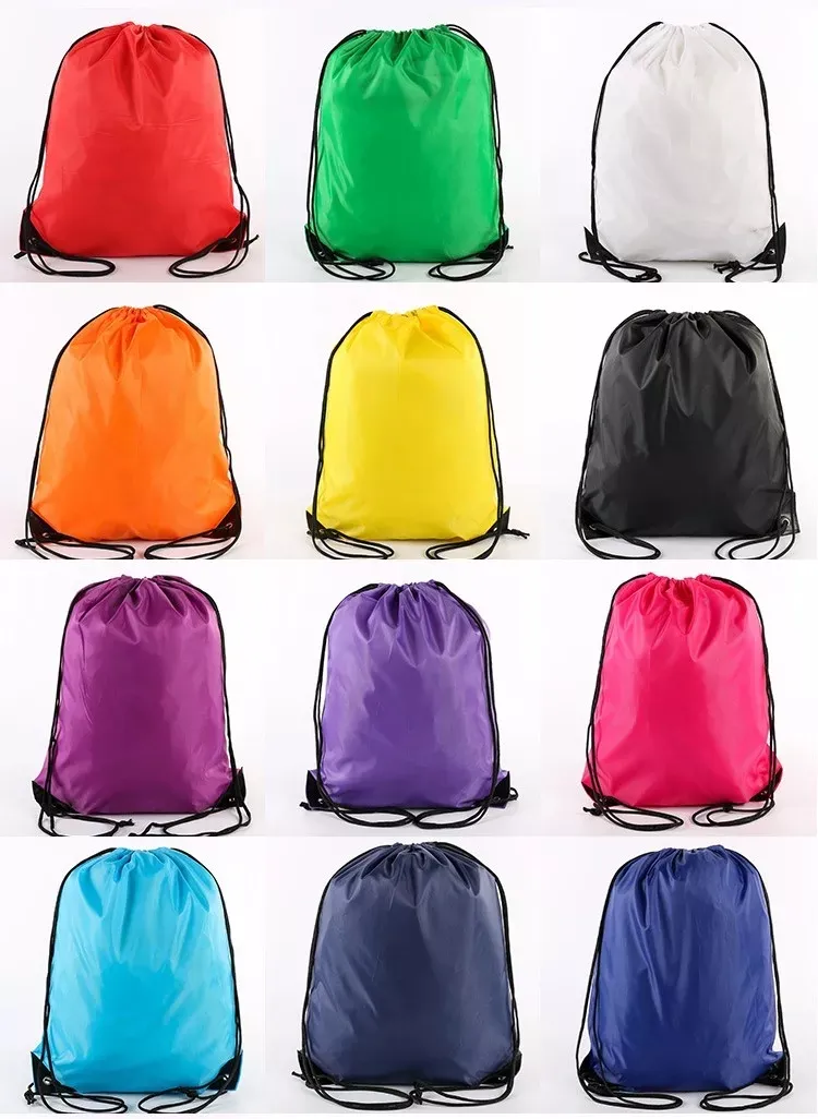 Mochila Colorida com Cordão em Nylon e Poliéster para Academia e Viagens