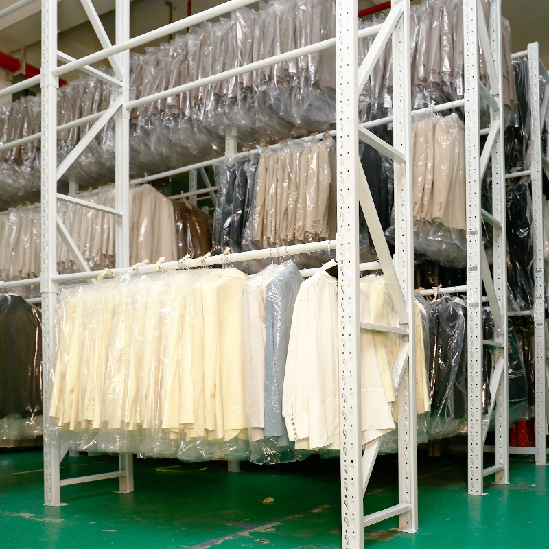 Shanghai Wholesale Multi-Level Steel Powder Coated Clothing Display Rack Shelf with Corrosion Protection and Hanging