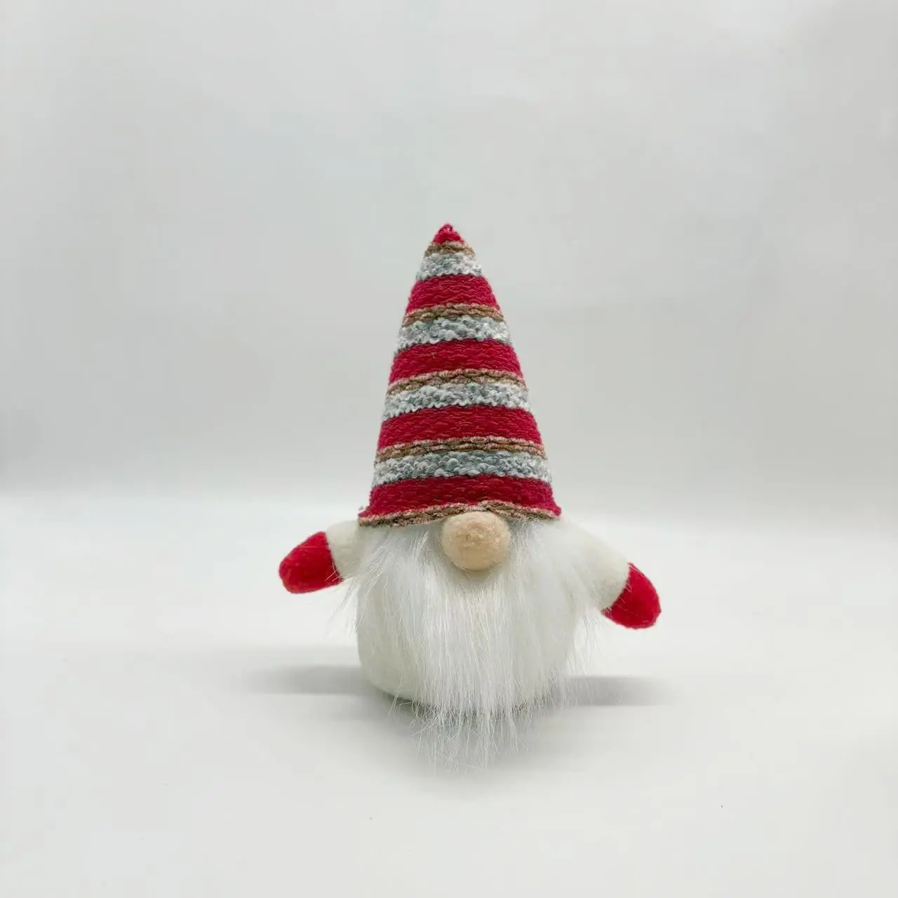 Wholesale 5-Pack Red & White Christmas Gnome Set | Festive Tomte Decor Suppliers, Factories