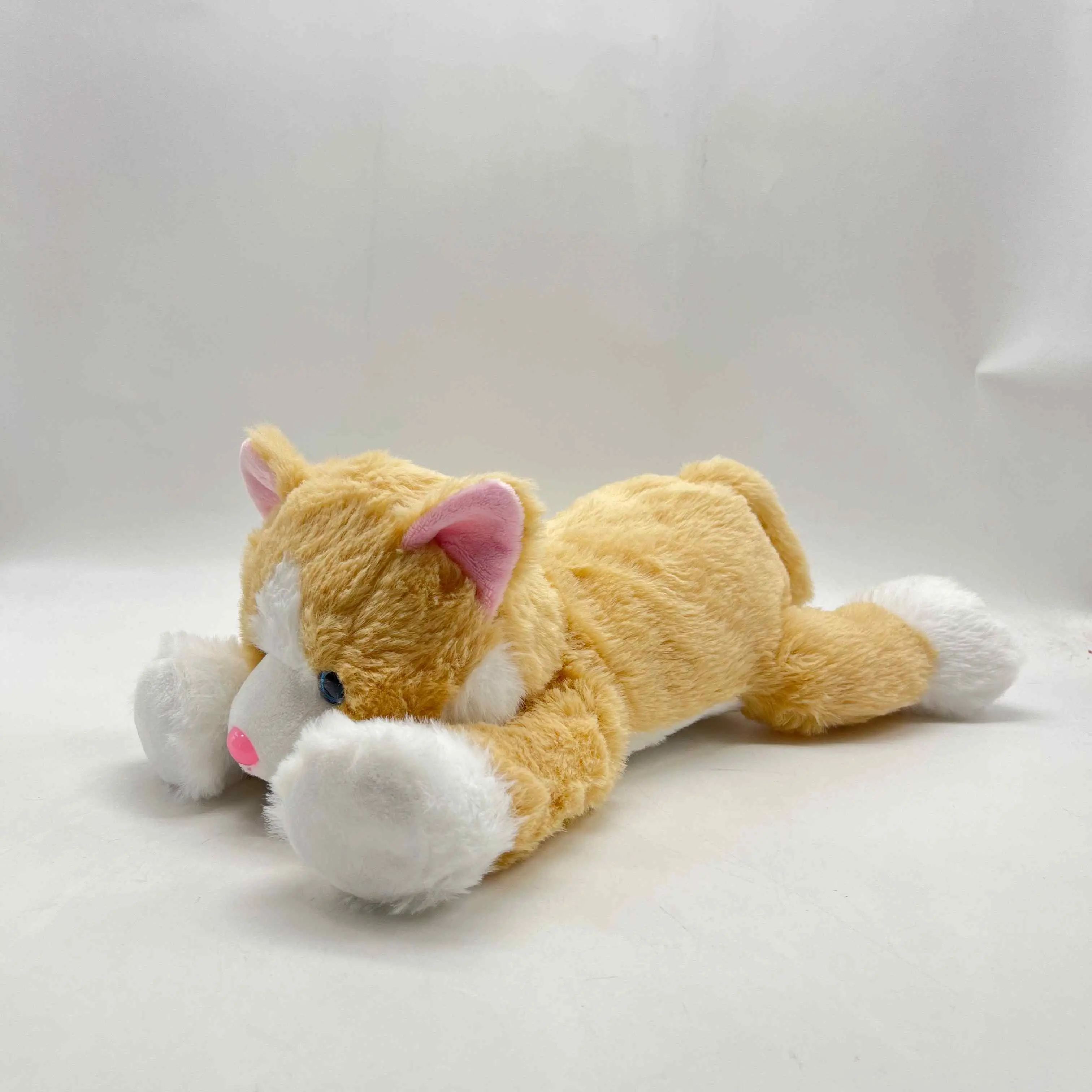 China Adorable Lying - Down Cat Plush Toys - Multiple Colors, Cute & Cuddly Feline Companions Manufacturer, Factories