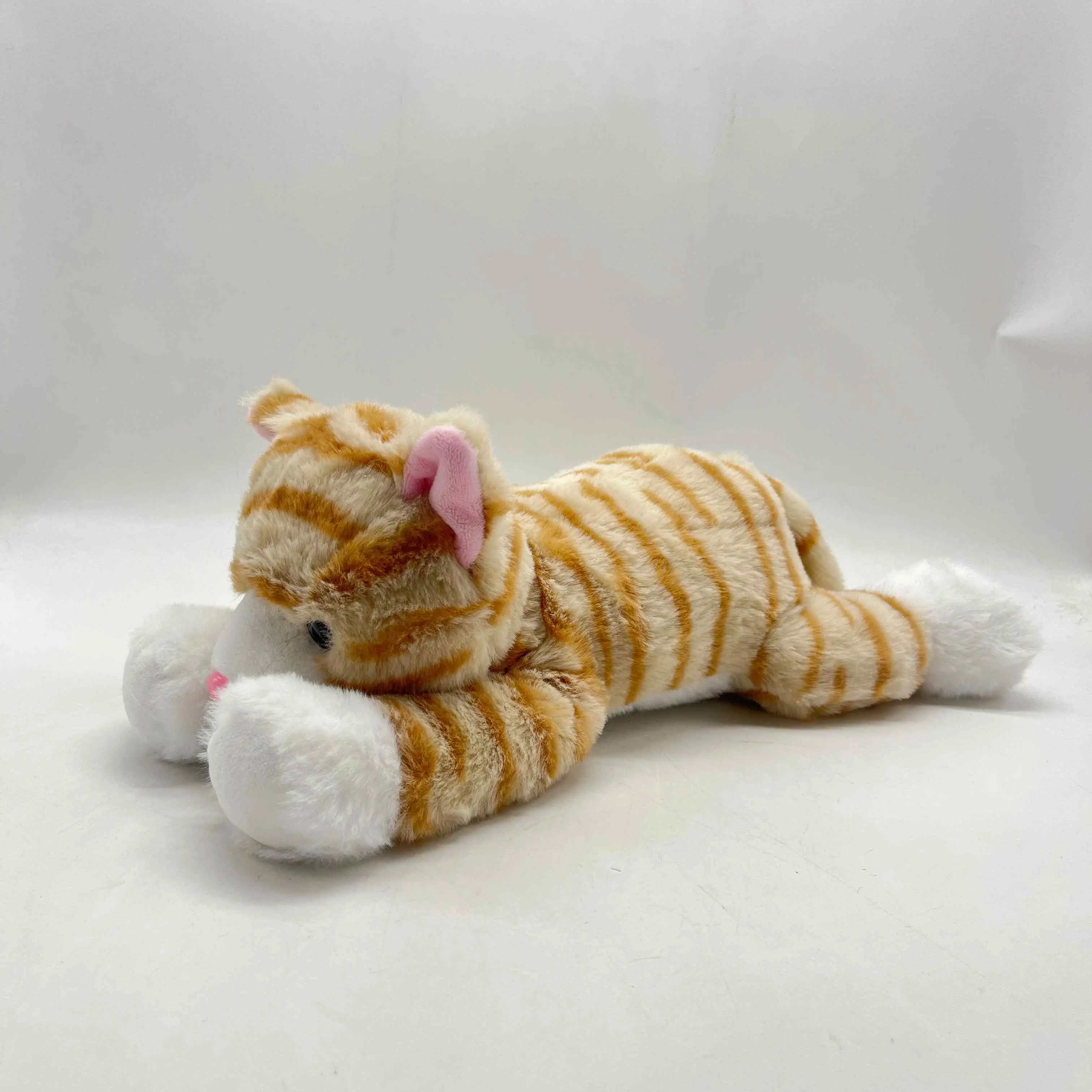 China Adorable Lying - Down Cat Plush Toys - Multiple Colors, Cute & Cuddly Feline Companions Manufacturer, Factories