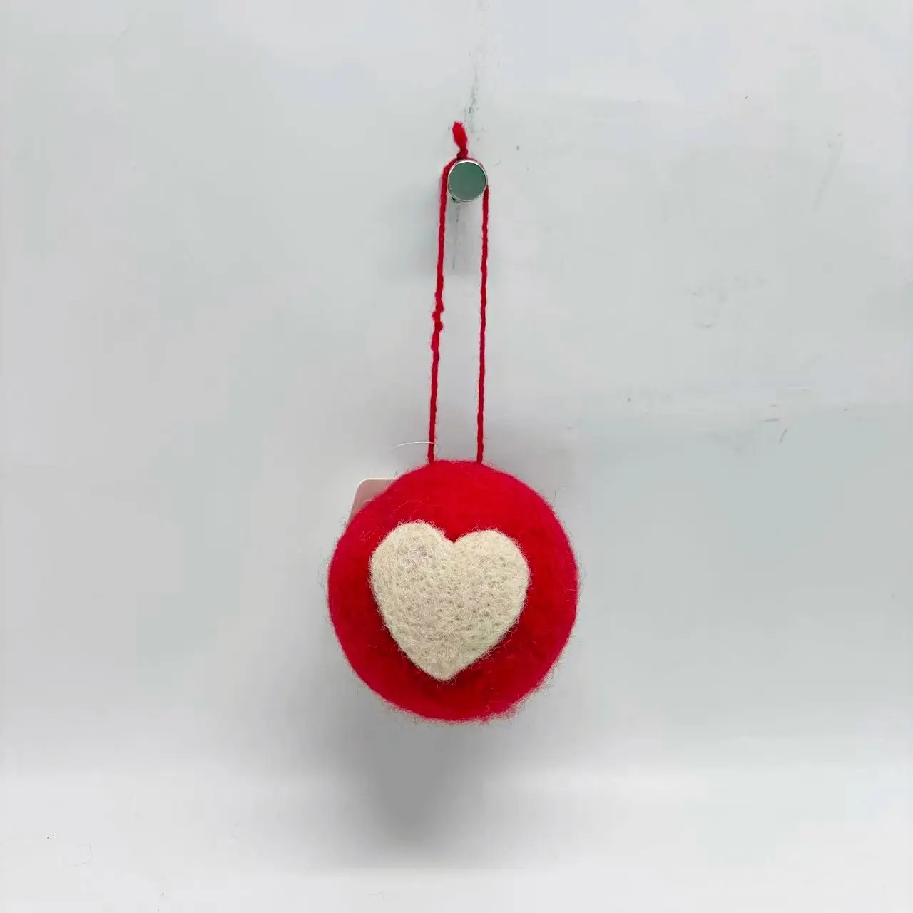 Wholesale Christmas Woollen Ball Ornaments: Heart & Striped Plush Hanging Decor Set Supplier, Suppliers