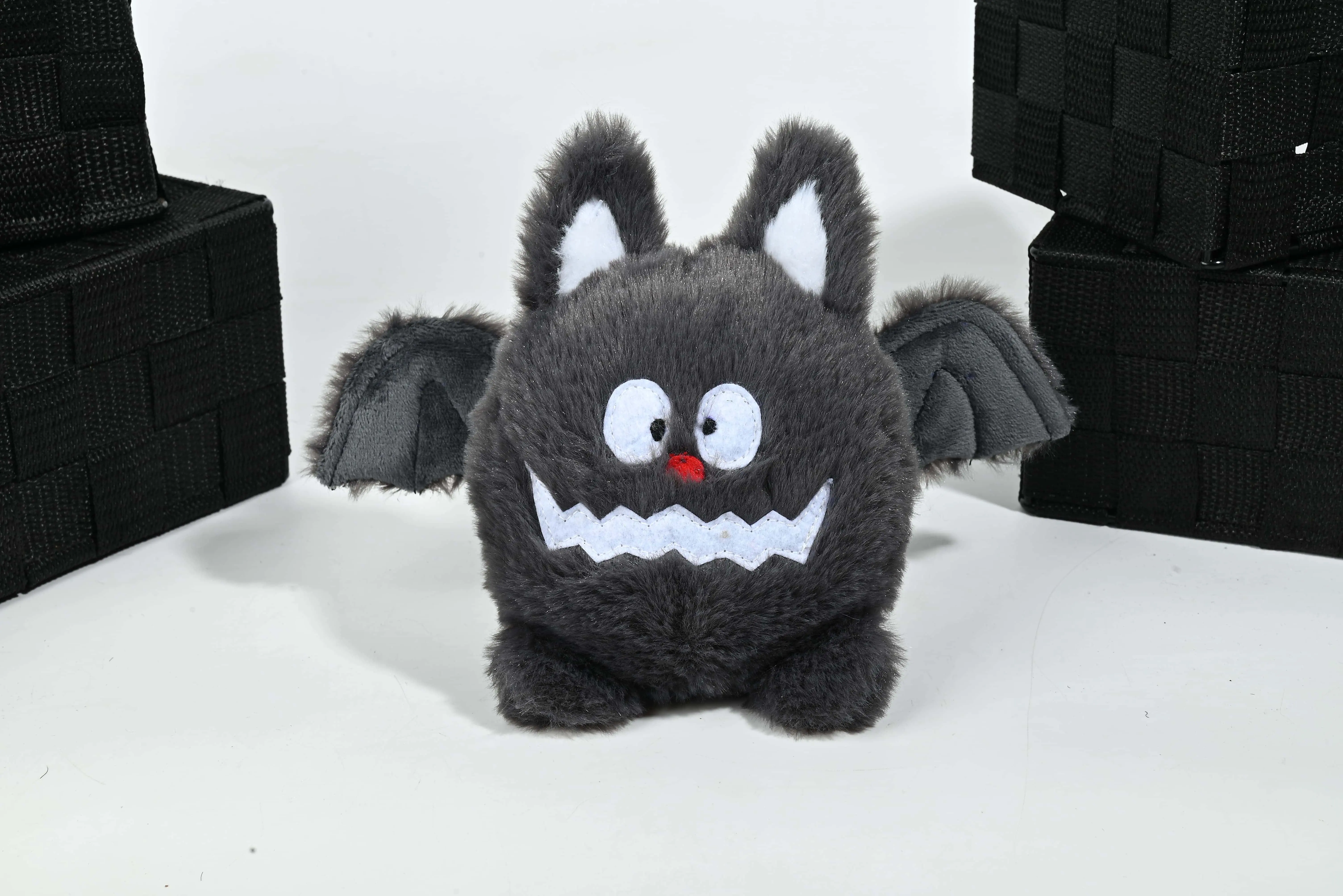 China Fluffy Grey Bat Stuffed Toy | Festive Halloween Gift & Party Decor Supplier, Factories