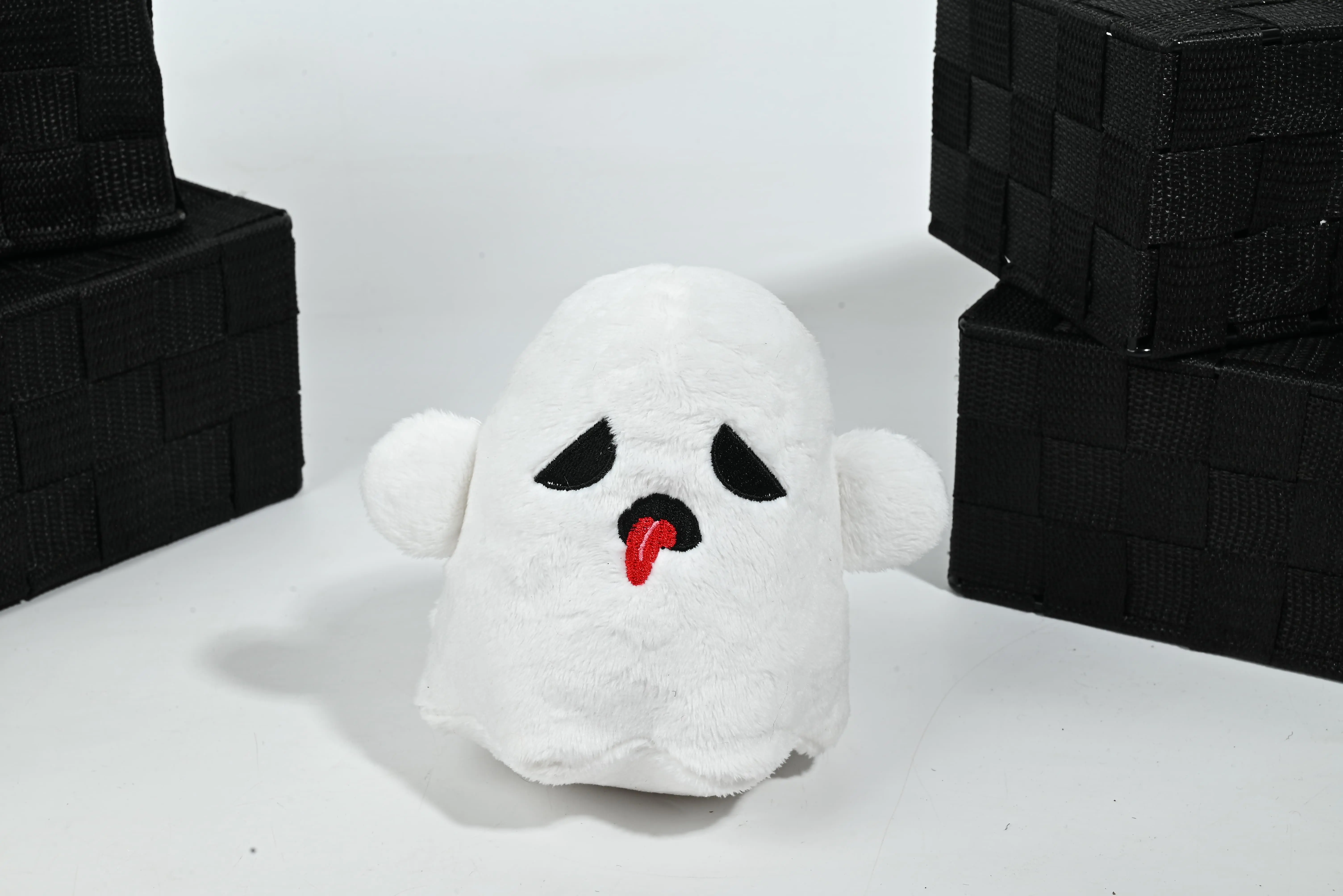 China Cute Halloween Ghost Plush Toy | Soft Stuffed Ghost for Kids & Decor Factory, Factories