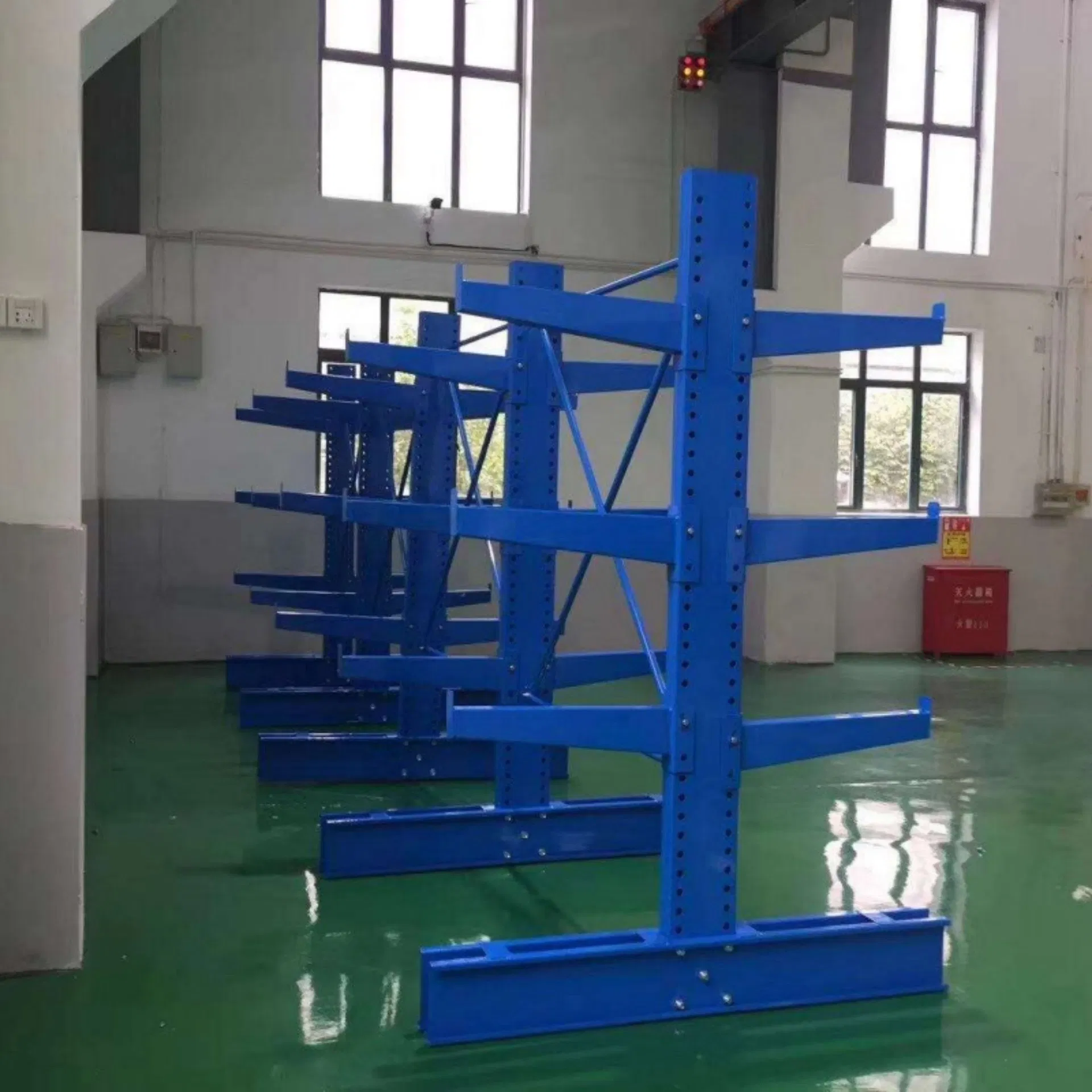 Sistema de Estantes Cantilever de Alta Resistência Armazenamento Industrial Personalizado Máx 1500kg Por Camada Alta Capacidade Estante Cantilever para Armazenamento de Tubos de Aço em Armazém de Fábrica