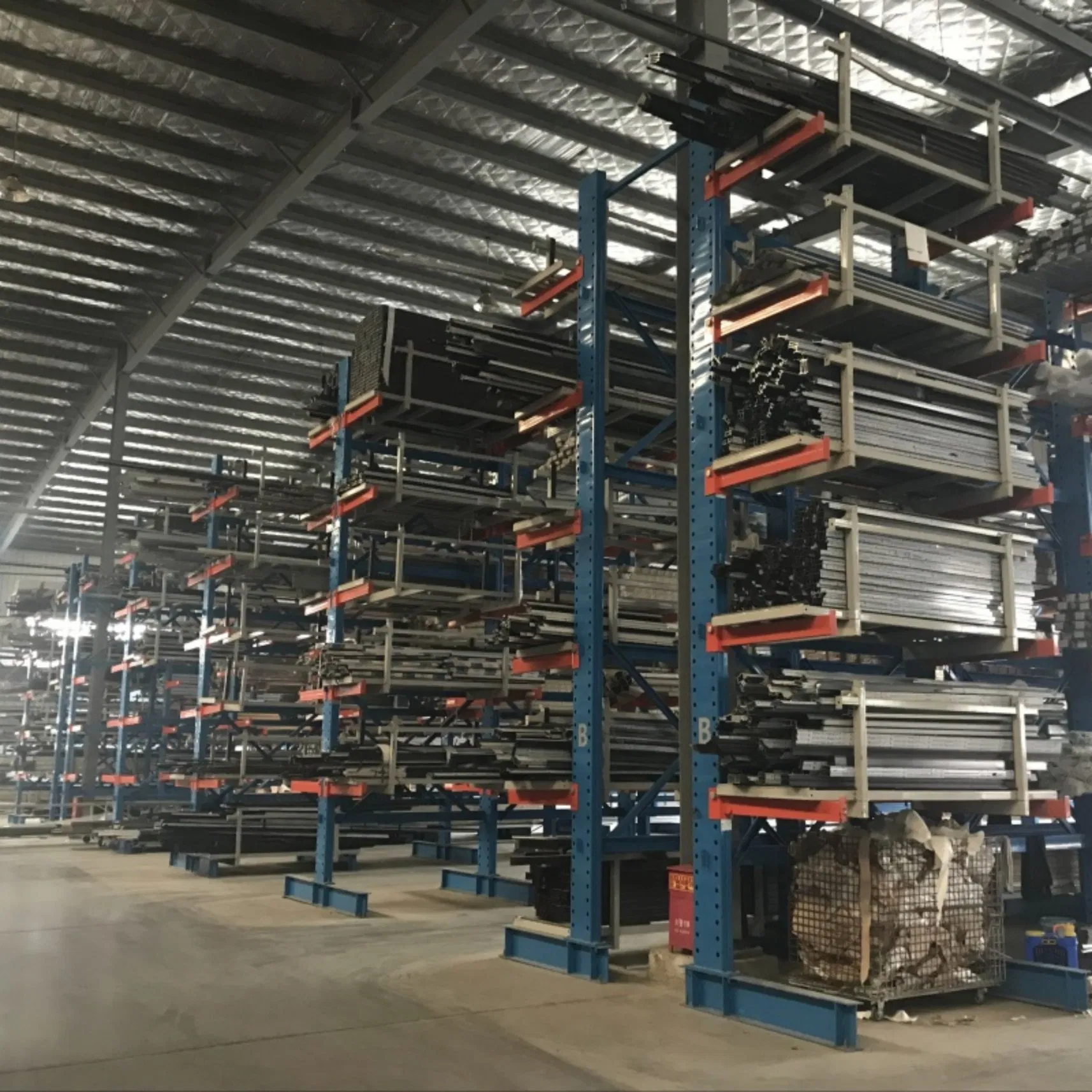 Sistema de Estante Cantilever de Alta Carga Direto de Fábrica, Multi Camada, Personalizado, Pesado para Armazenamento de Barras