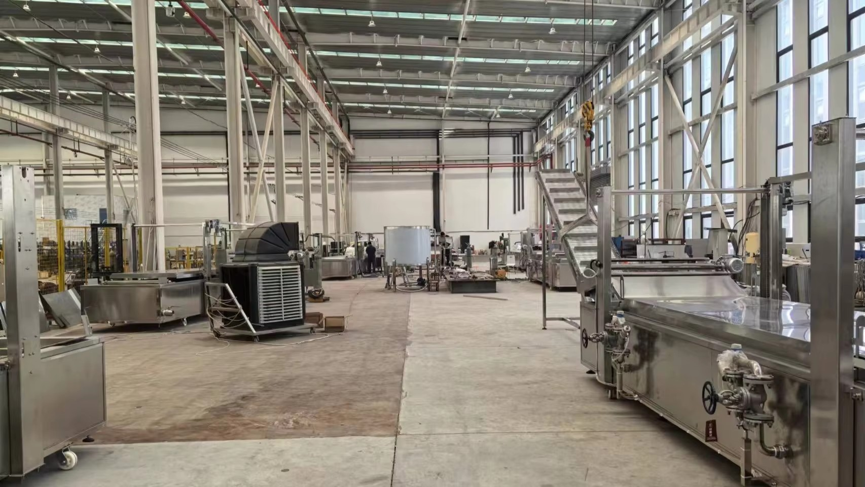 Fábrica moderna da Shandong Shiraz Machinery — instalações de produção de equipamentos para processamento de alimentos