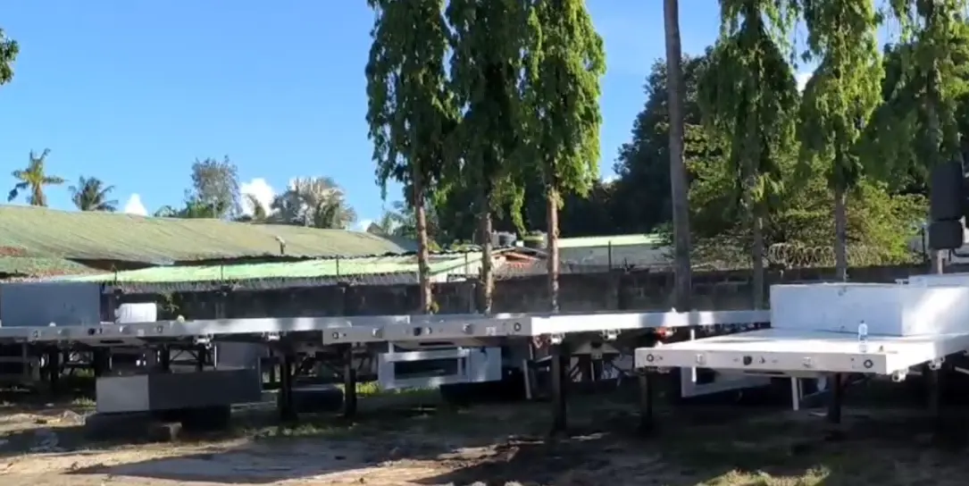 40 FT Flatbed semi trailer view 2