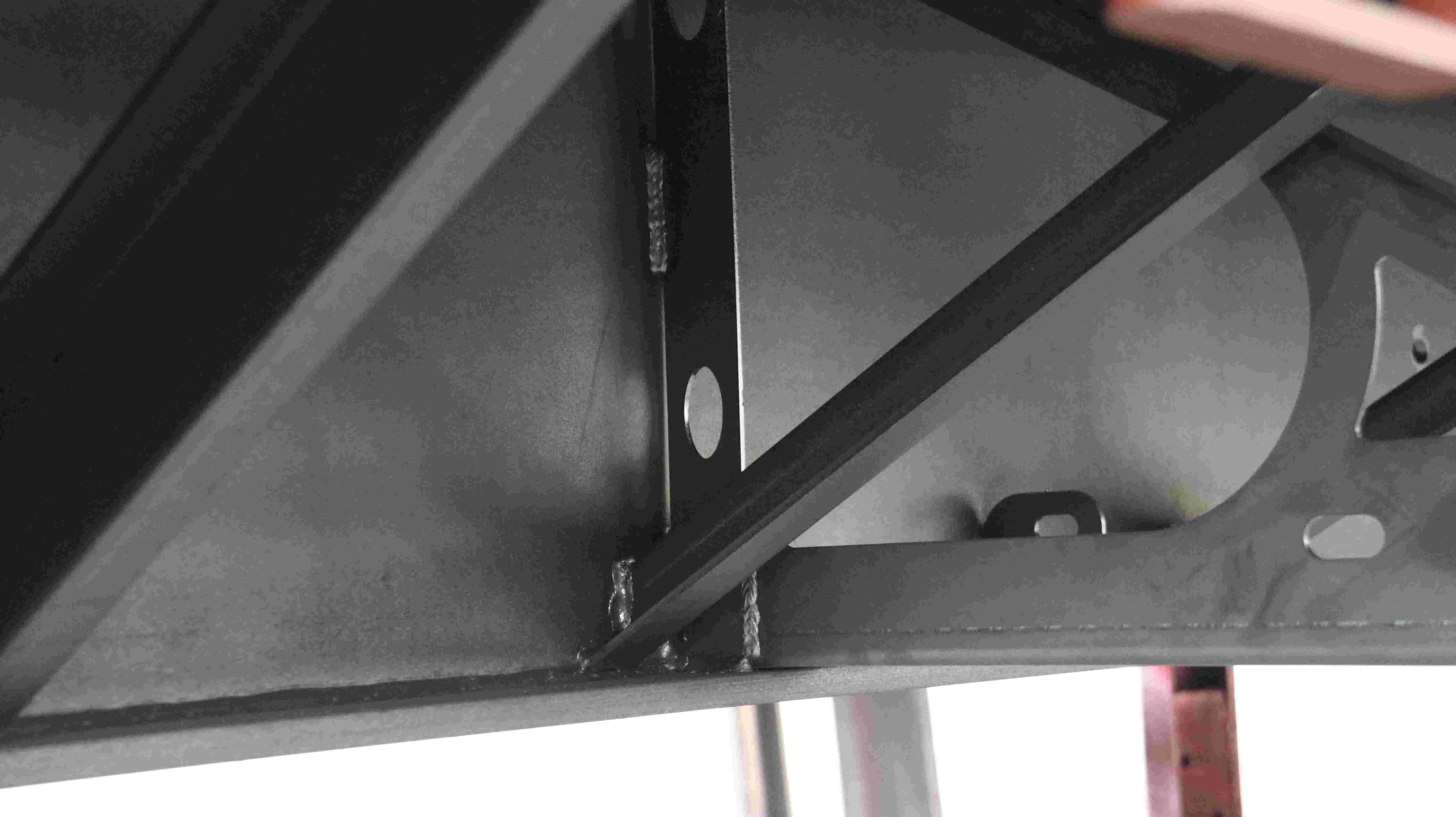 Flatbed semi trailer details