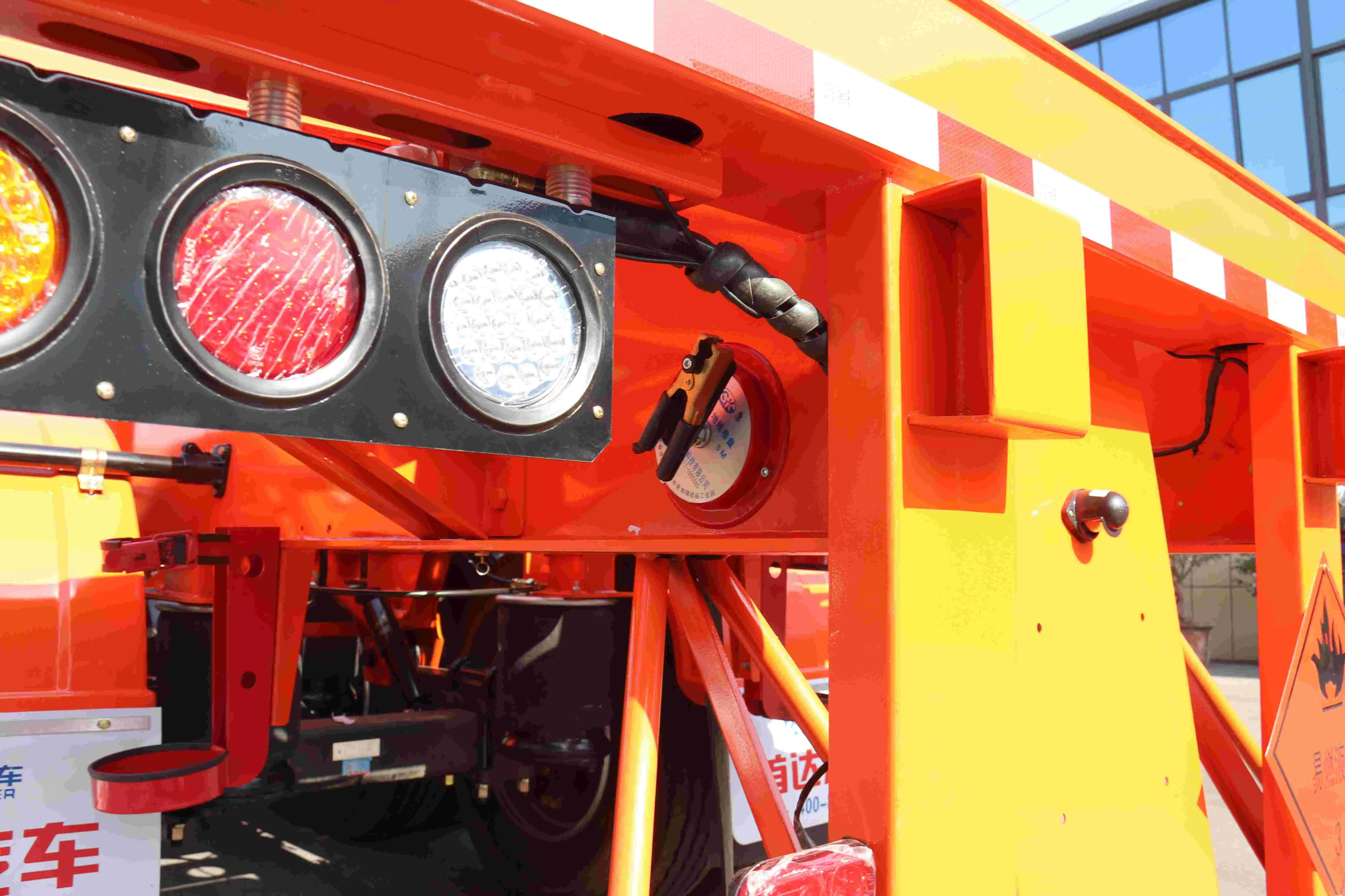 Skeleton semi trailer structure