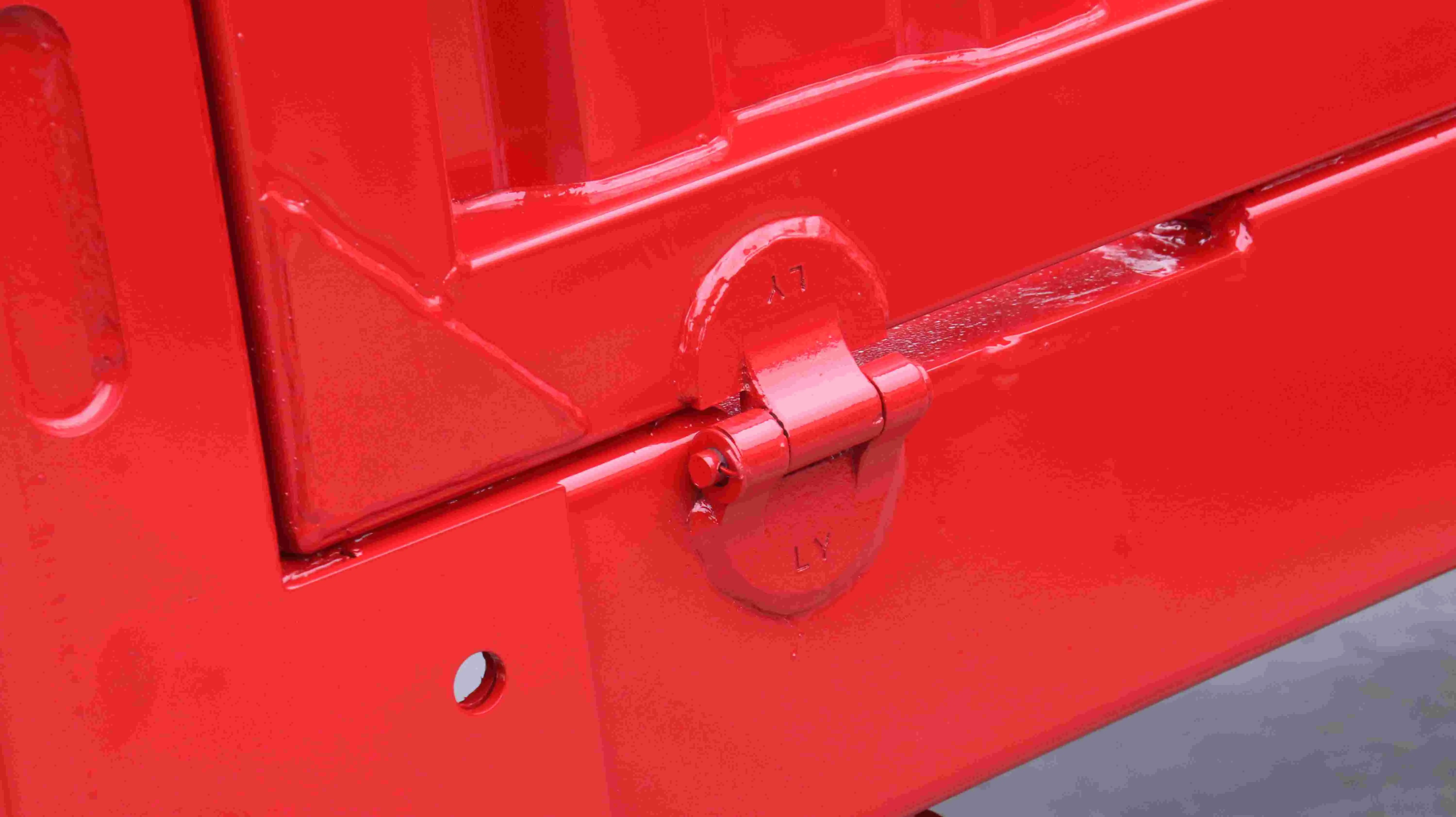 High-Quality 3 Axle 80 Side Wall Cargo Semi Trailer Supplier, SKD