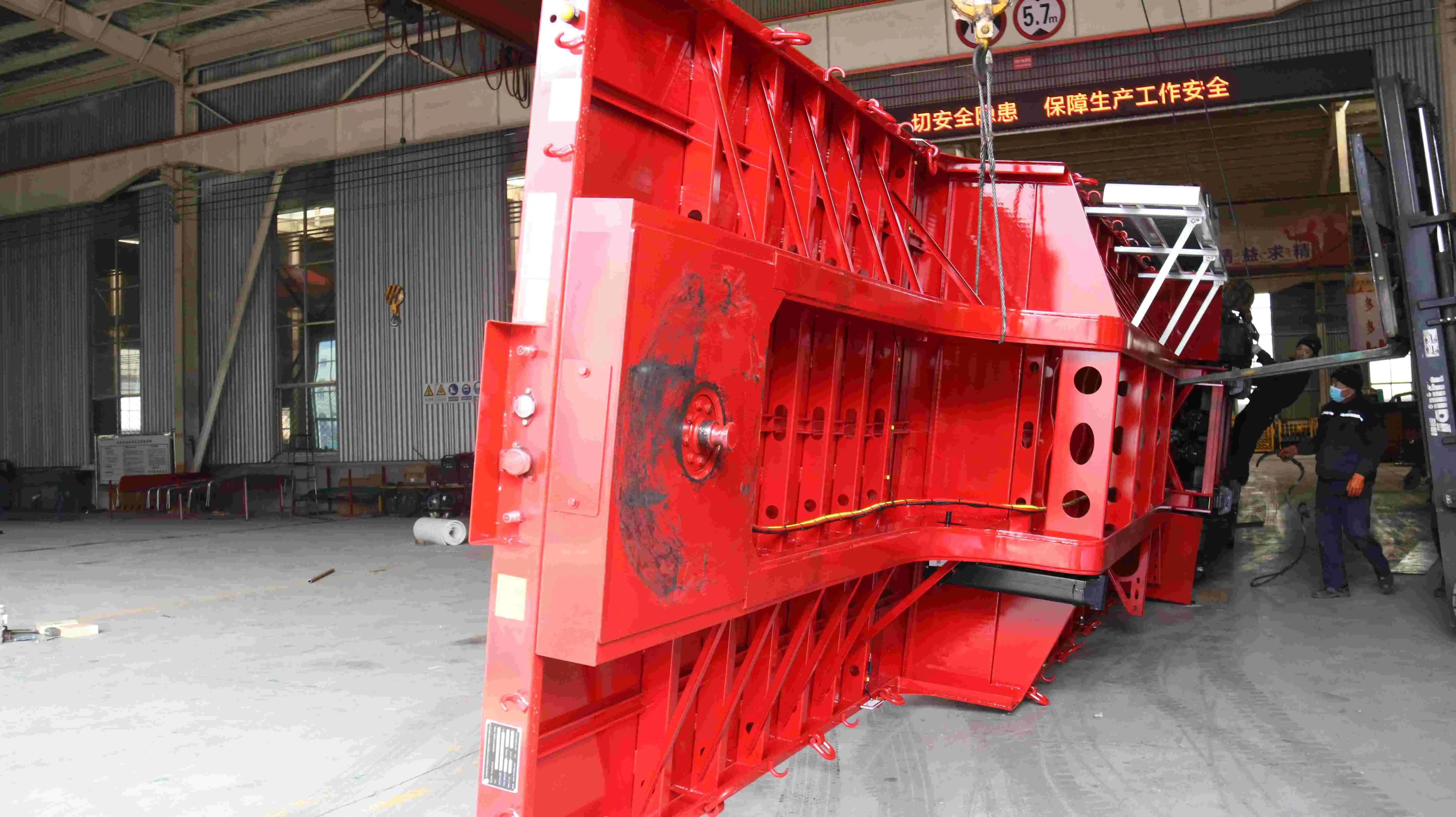 SHODAILER Highly Durable Low Bed Semi Trailer Manufacturer, Supplier