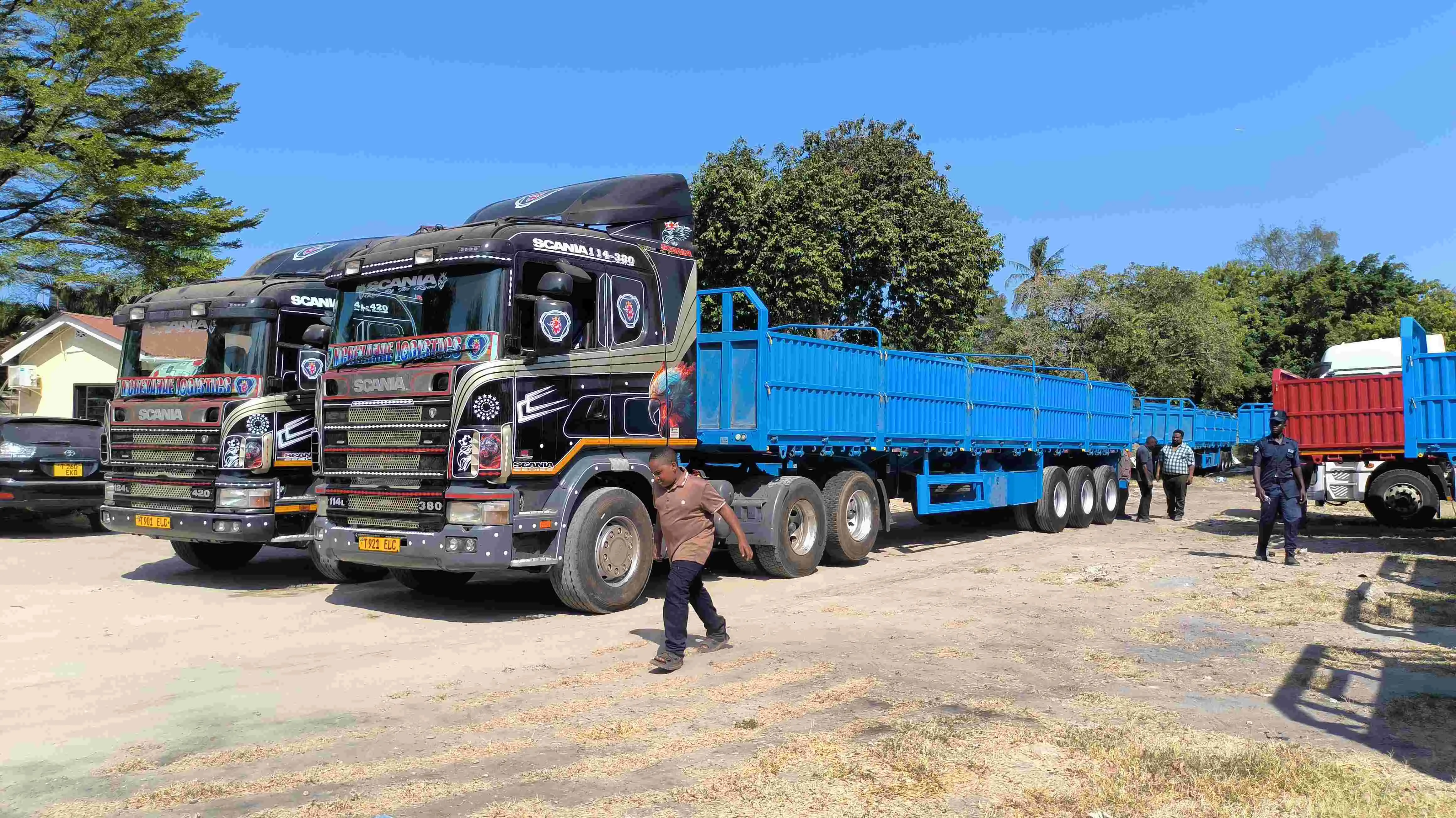 Fence type semi trailer details