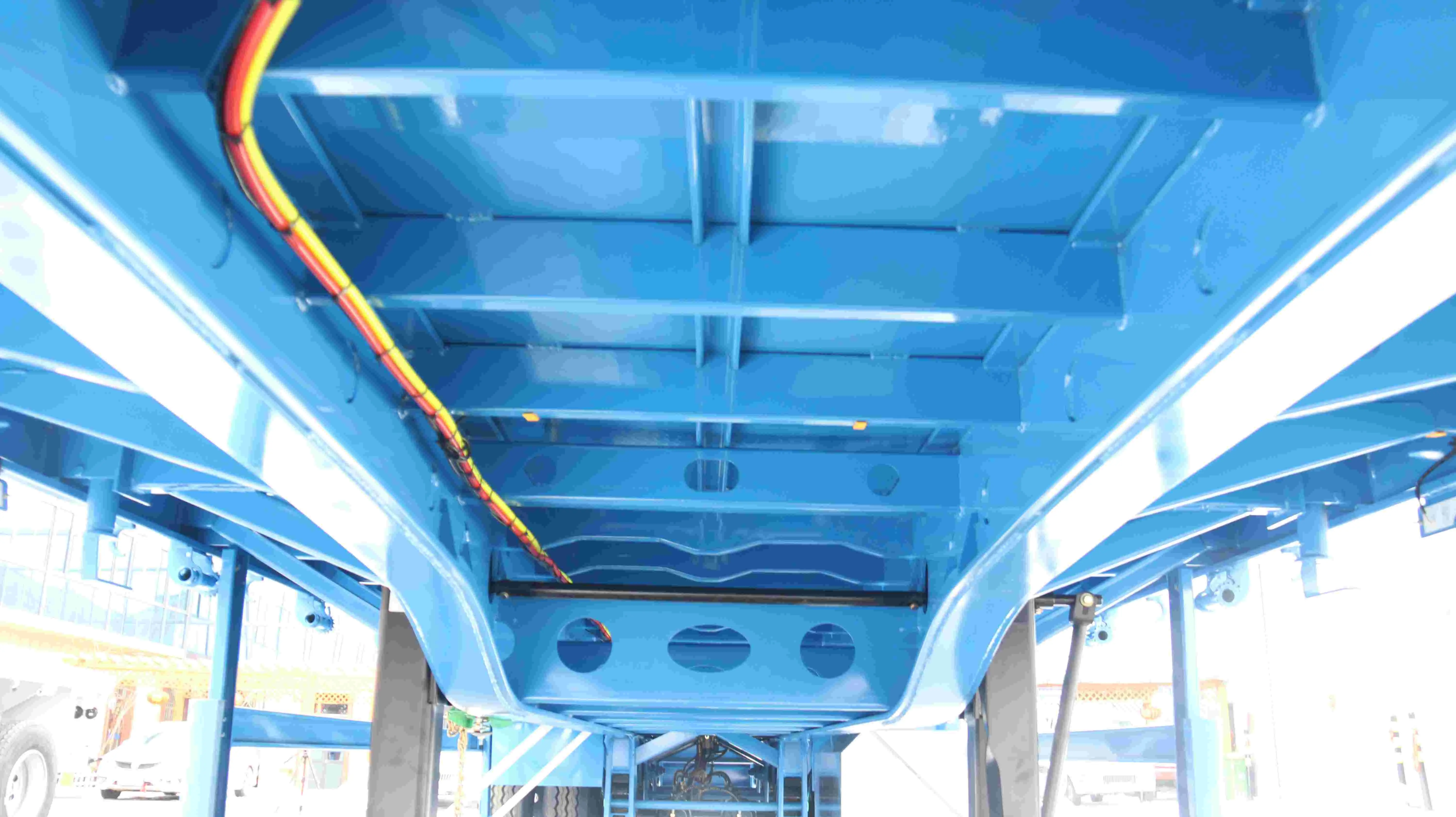 40 FT Flatbed semi trailer view 1