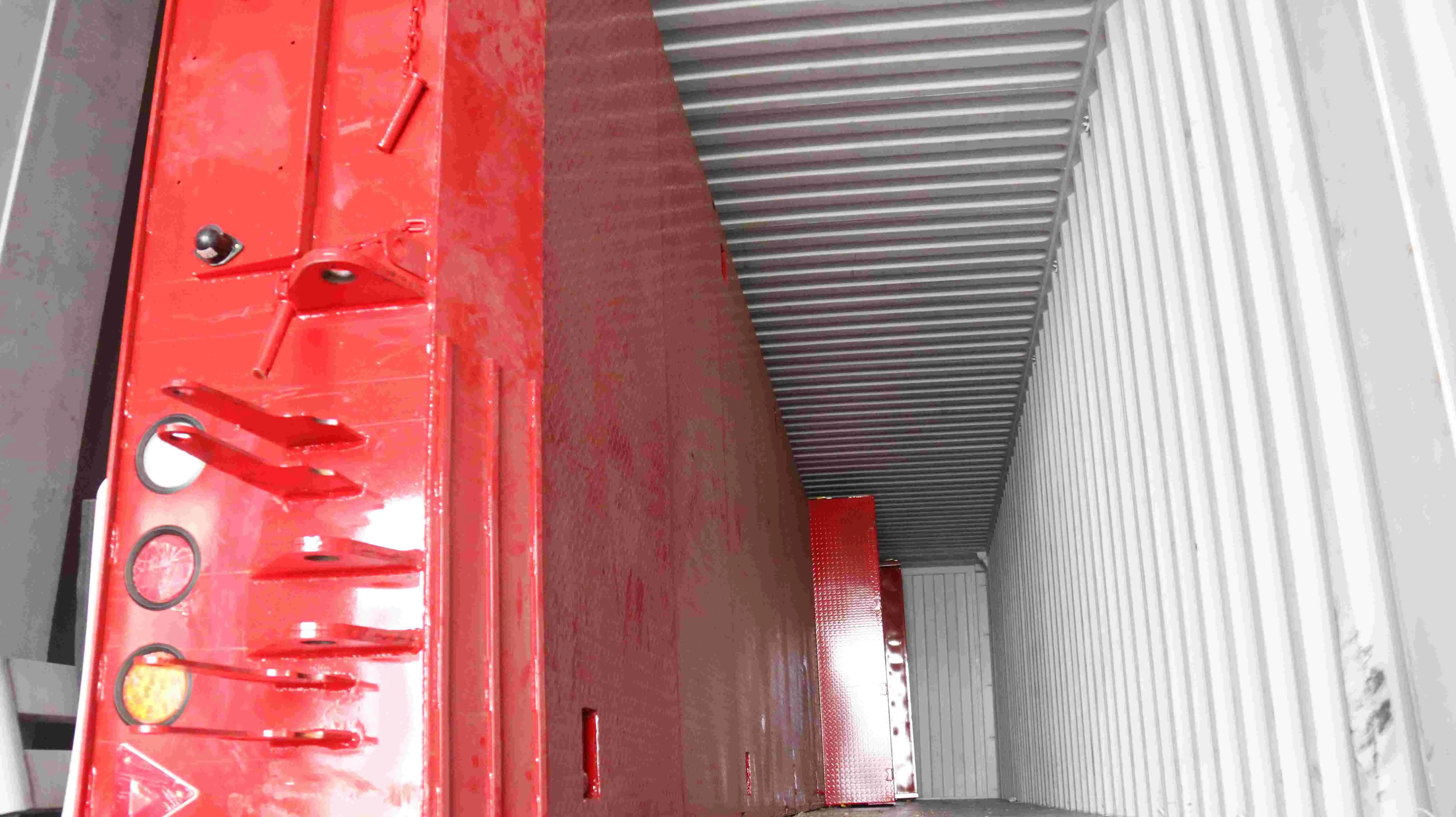 China Send a skeleton semi-trailer to the Philippines Supplier, Factories