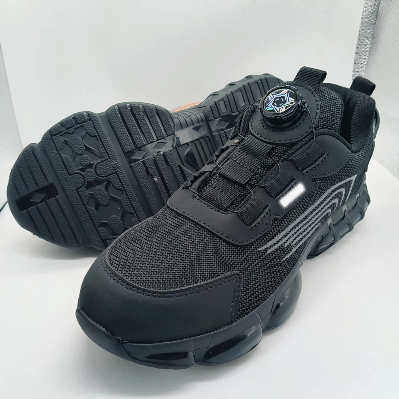 Trendy Lightweight Sport Sneakers for Ultimate Comfort and Durability