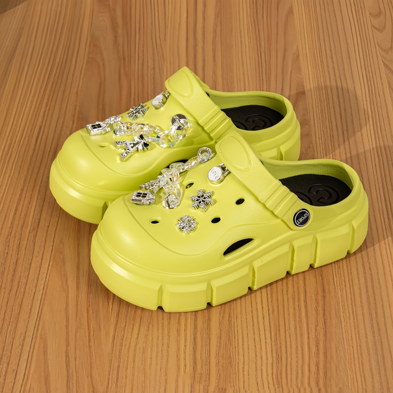 Classic Clogs Shoes Garden Beach Outdoor Platform Soft Breathable Clogs Women Sandals Sandales Chic Pour Femmes