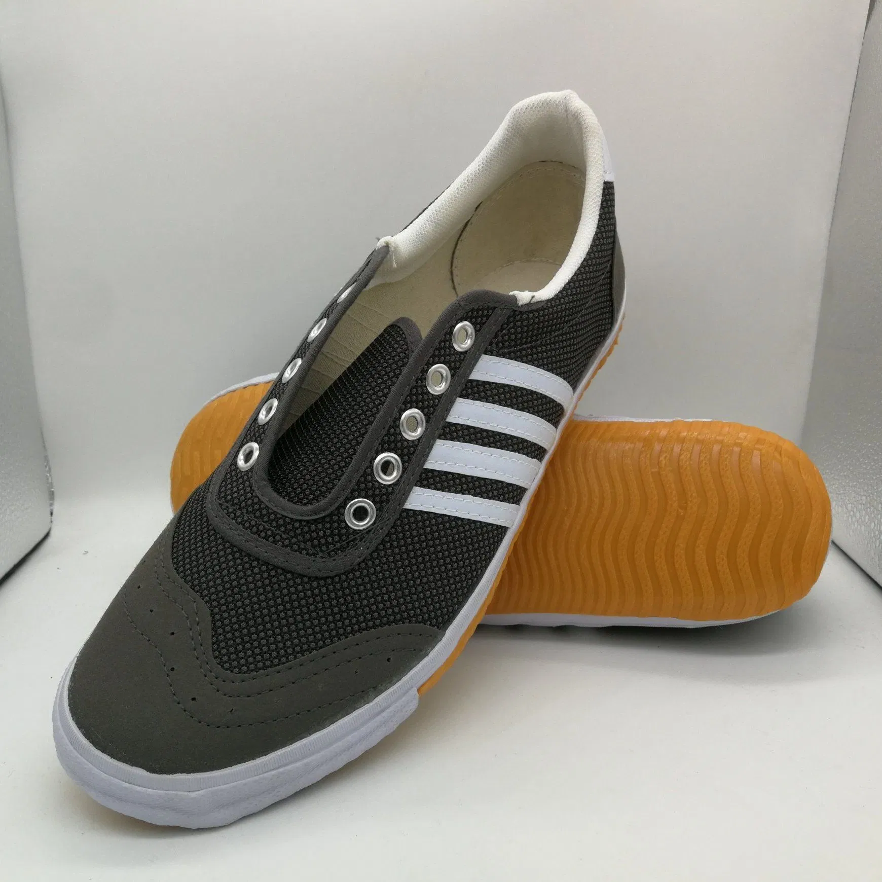 Stylish Sports Sneakers with Vulcanized Rubber Soles for Casual Wear