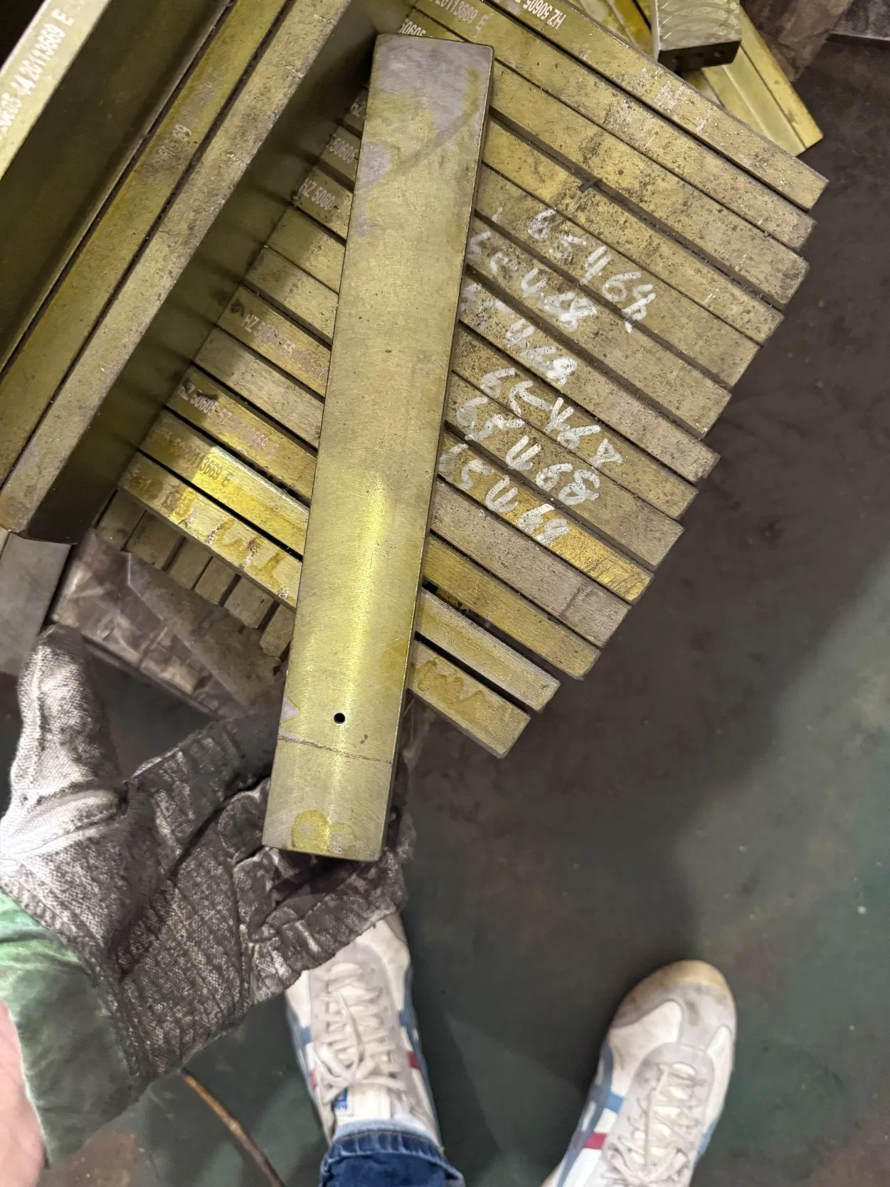 Customized Inserts, Inclined Irons, Iron Bars, Iron Stoppers and Iron Presses for Various Machine Tools. One Piece of Customized Inserts, Gib, Wedge M65468