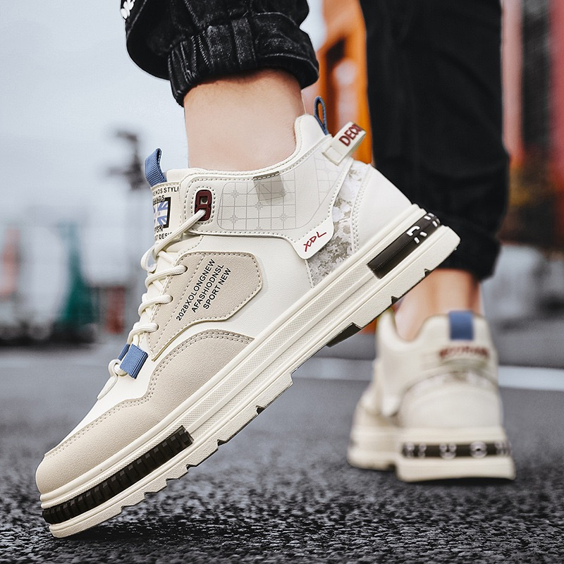 Fashion Trend Sneaker Shoes for Men Simple Design Casual Daily Wear