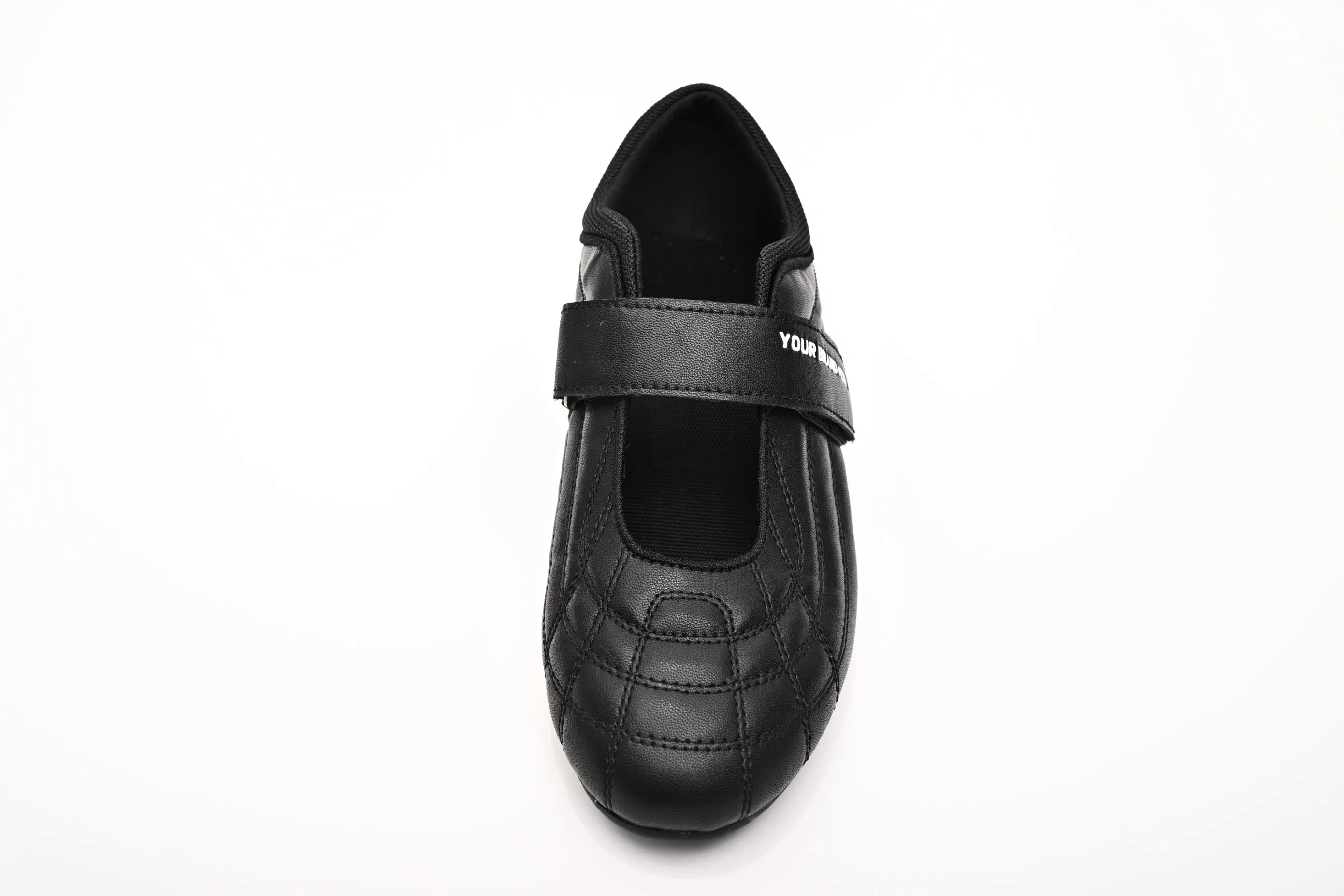 Elegant Ballerina Flats with Distinctive Retro Design Features