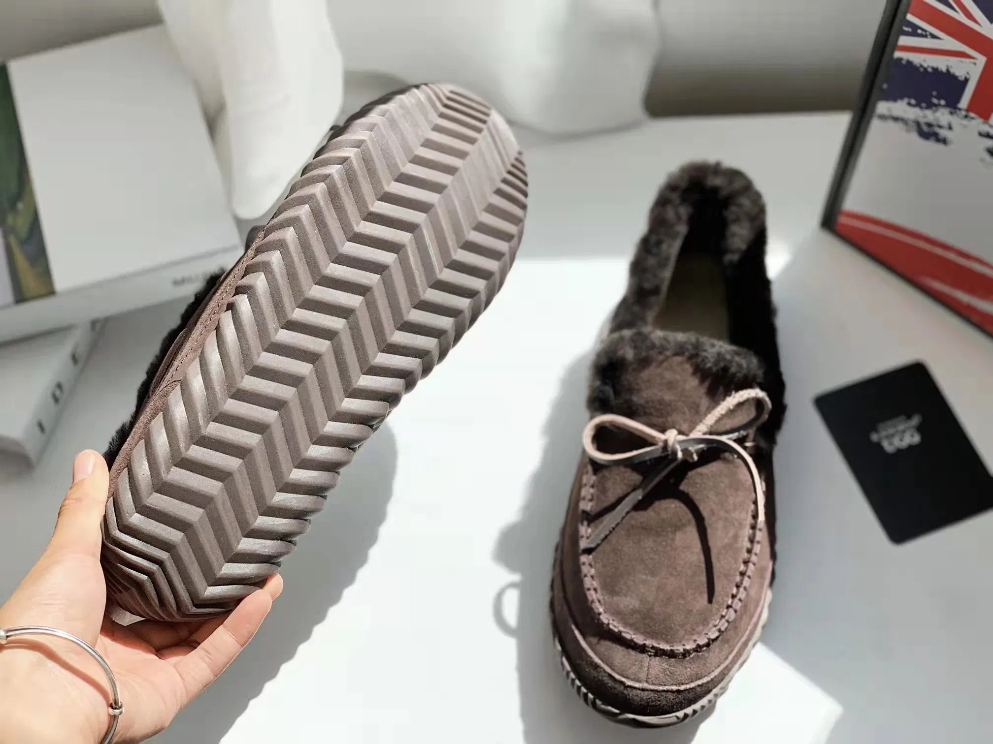 Best Selling Genuine Sheepskin Moccasins for Leisure Time Men Style