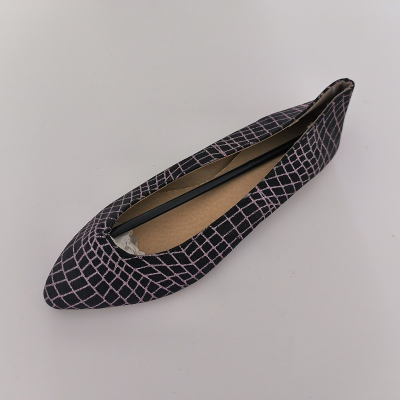 Black &amp; Pink Grid Pattern Pointed-Toe Flats