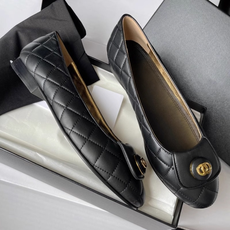 Women's Quilted Leather Gold Logo Ballet Flats, Anti-Slip Square-Toe Slip-on Casual Loafers