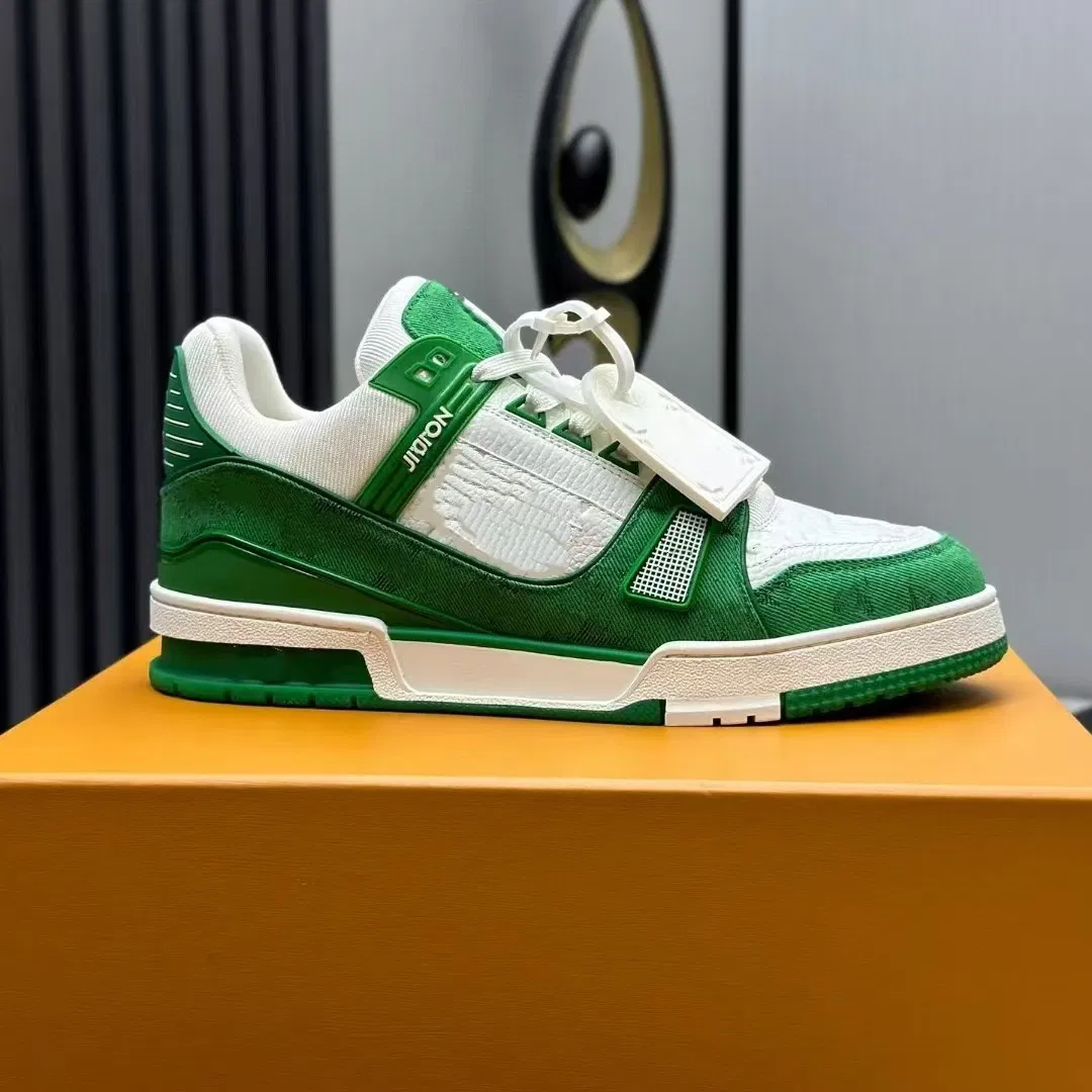 Top-Quality 1: 1 Replicas Sneakers in Stock Yupoo