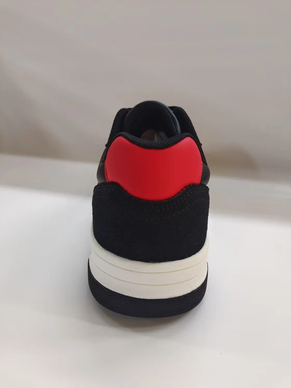 Stylish Men's Sneakers for Ultimate Comfort and Performance