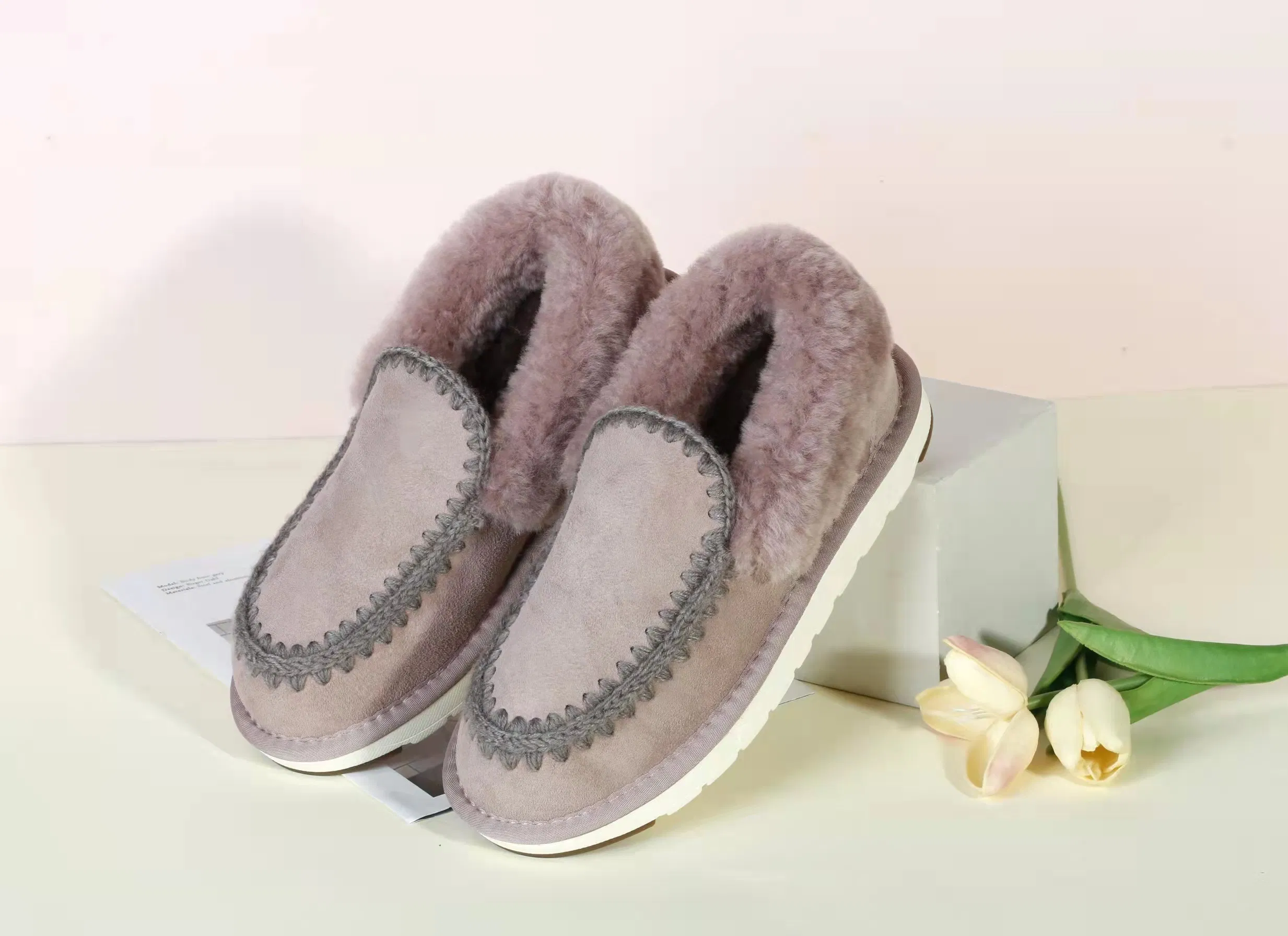 Hot Sale Natural Moccasins for Outdoors Women Style