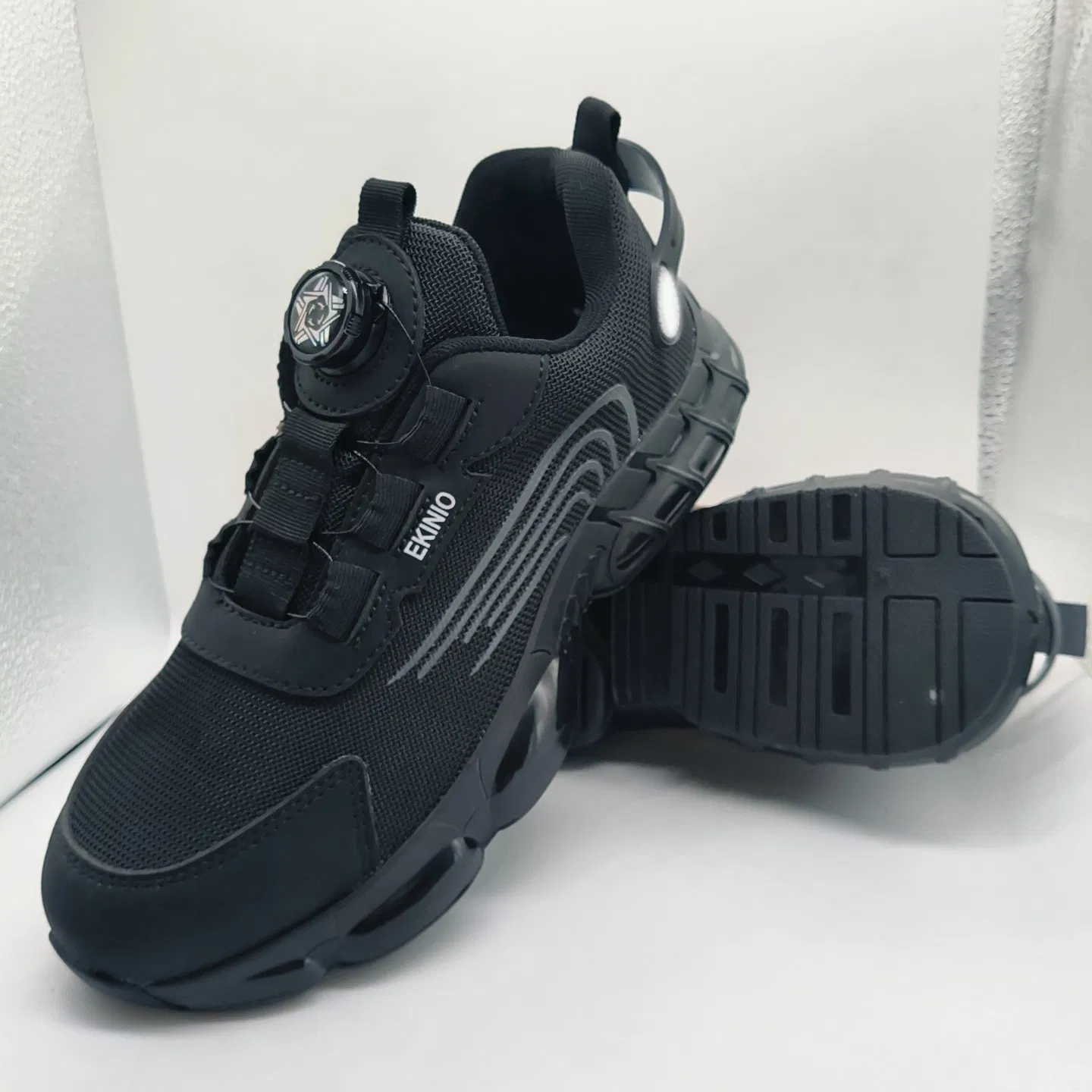 Trendy Lightweight Sport Sneakers for Ultimate Comfort and Durability