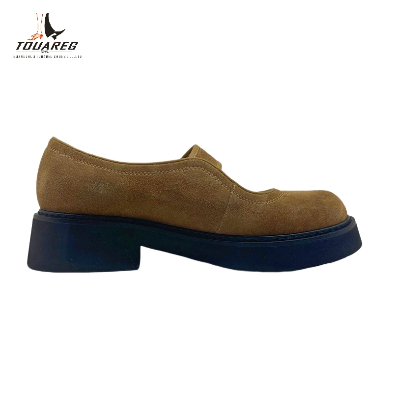 Stylish Women's Flats: Comfort Meets Luxury for Everyday Wear