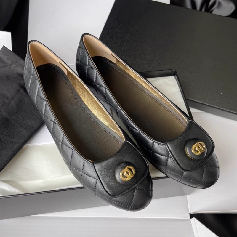 Women's Quilted Leather Gold Logo Ballet Flats, Anti-Slip Square-Toe Slip-on Casual Loafers