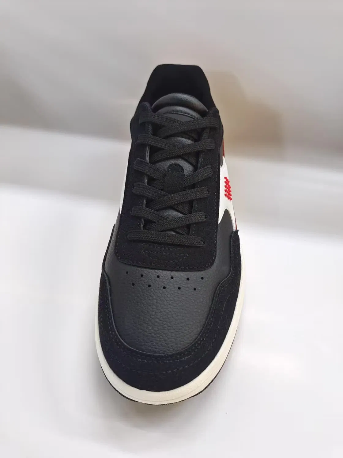 Stylish Men's Sneakers for Ultimate Comfort and Performance