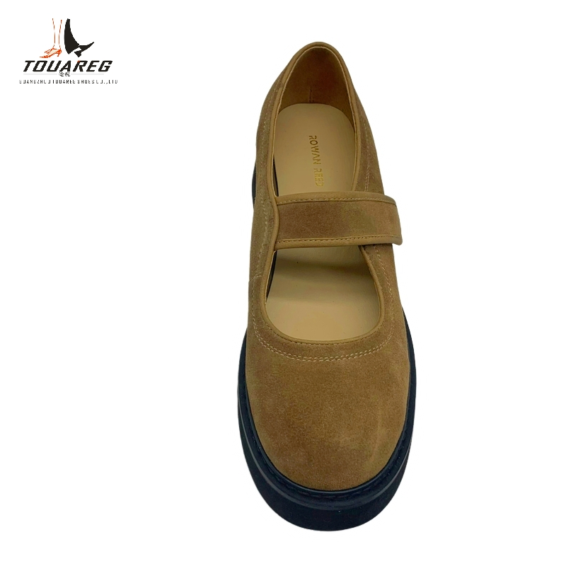 Stylish Women's Flats: Comfort Meets Luxury for Everyday Wear